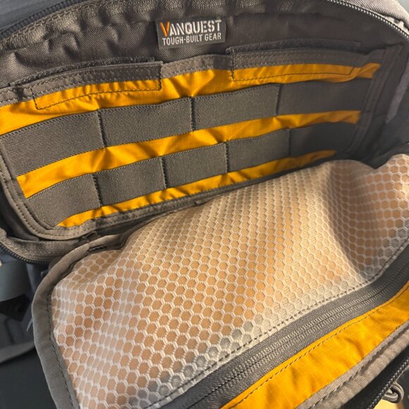 TRIDENT-32 from Vanquest - Picture 3 of 10